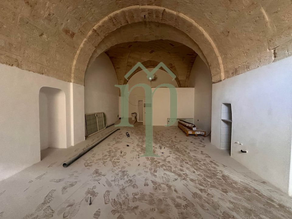 Erhvervsejendom i San Vito dei Normanni, Brindisi - foto 4